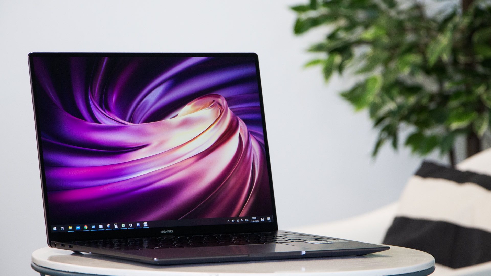 Huawei MateBook X PRO - elegancki aluminiowy design