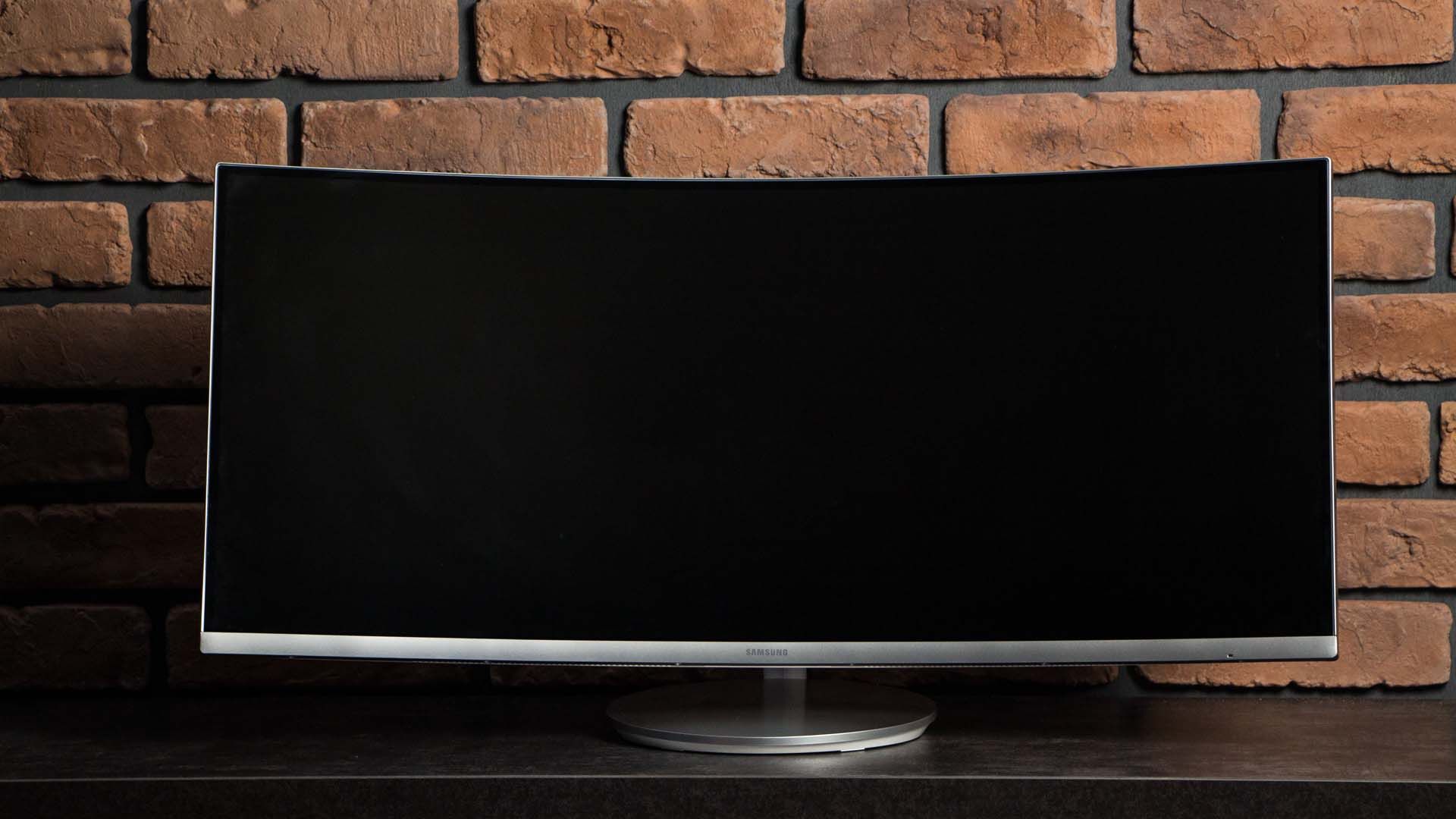 Samsung Curved C34F791 przód