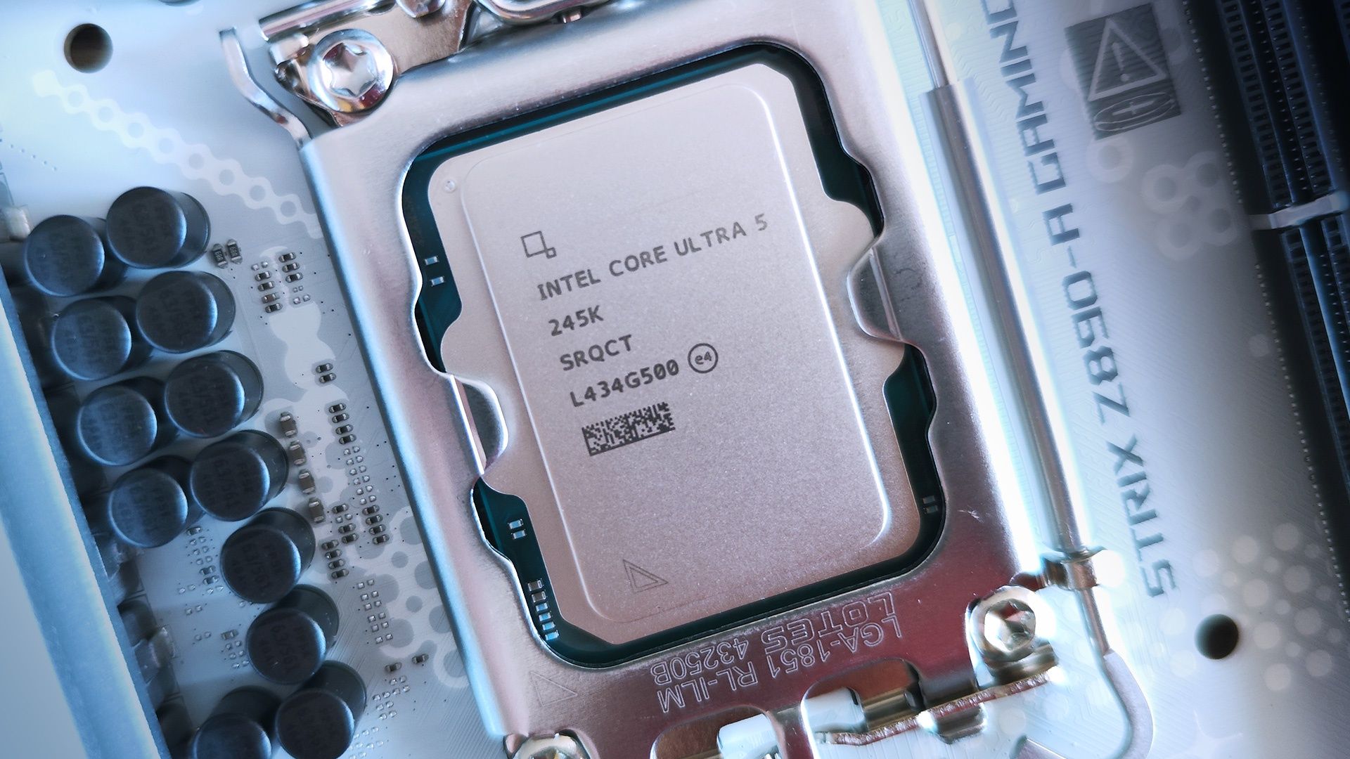 Intel Core Ultra 5 245K