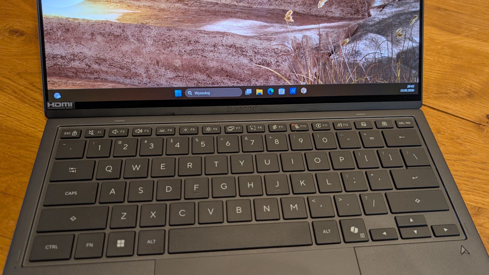 ASUS