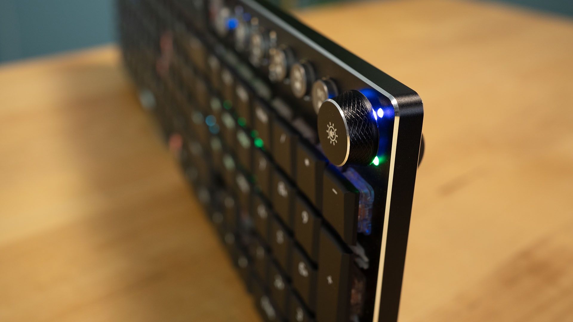 iBOX Aurora K-6 - wielofunkcyjne pokrętło