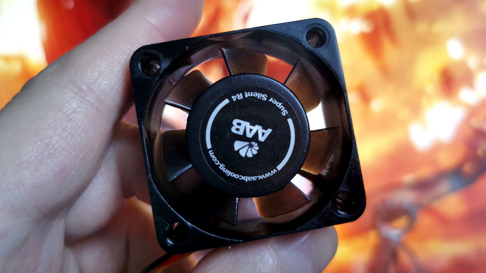 Mini wentylator AAB - idealny do koparki USB