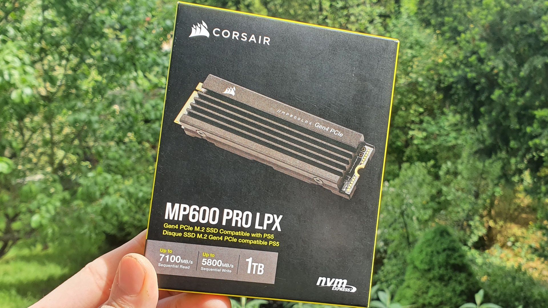 Jaki dysk SSD M.2 do PS5 - pudełko Corsair MP600 Pro LPX