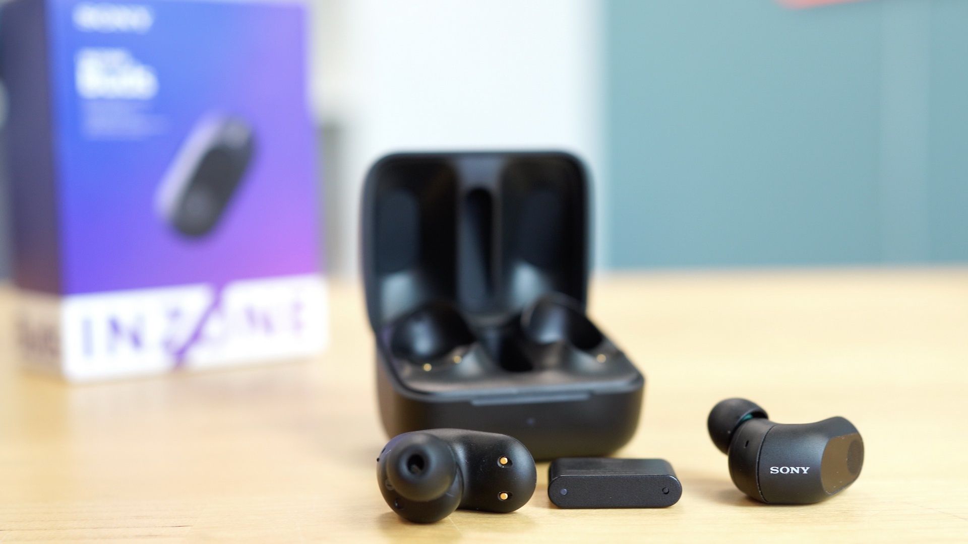 Sony Inzone Buds - słuchawki dla graczy z erui i odbiornikiem