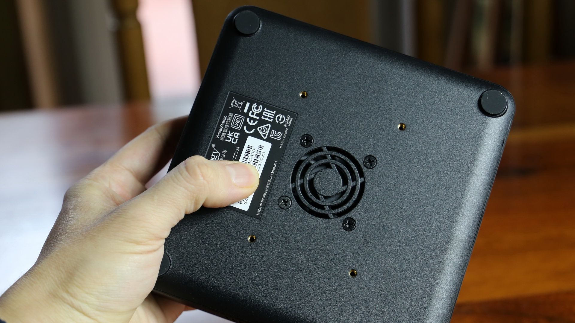 Synology VisualStation VS600HD - spód urządzenia