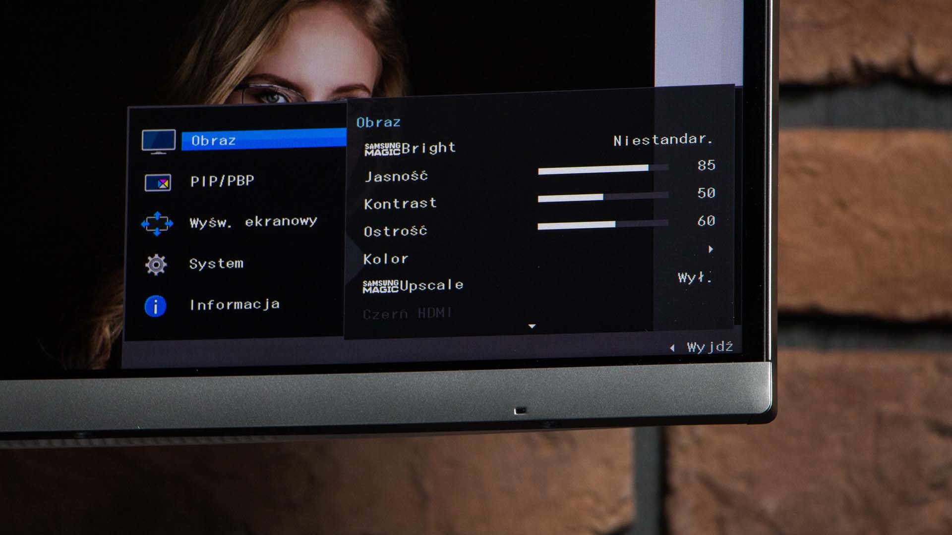 Samsung Curved C34F791 menu główne