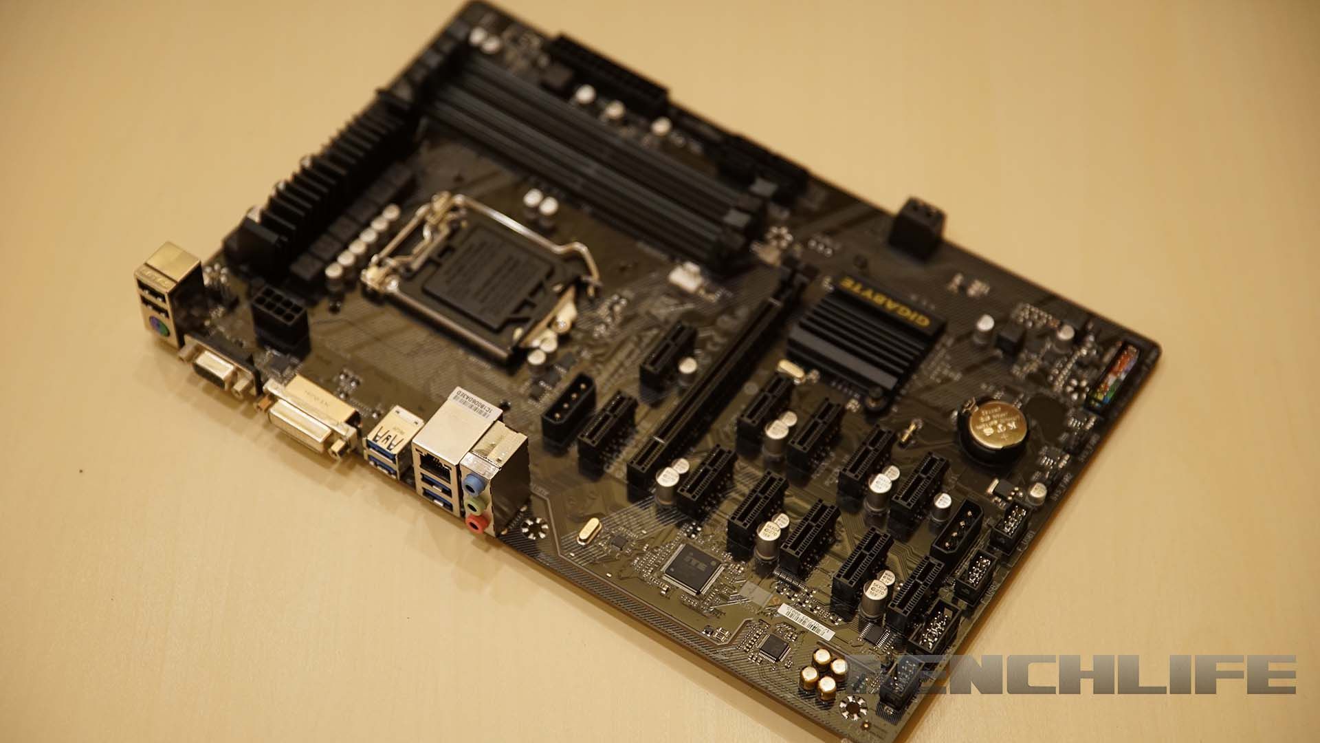 Gigabyte GA-B250-FinTech