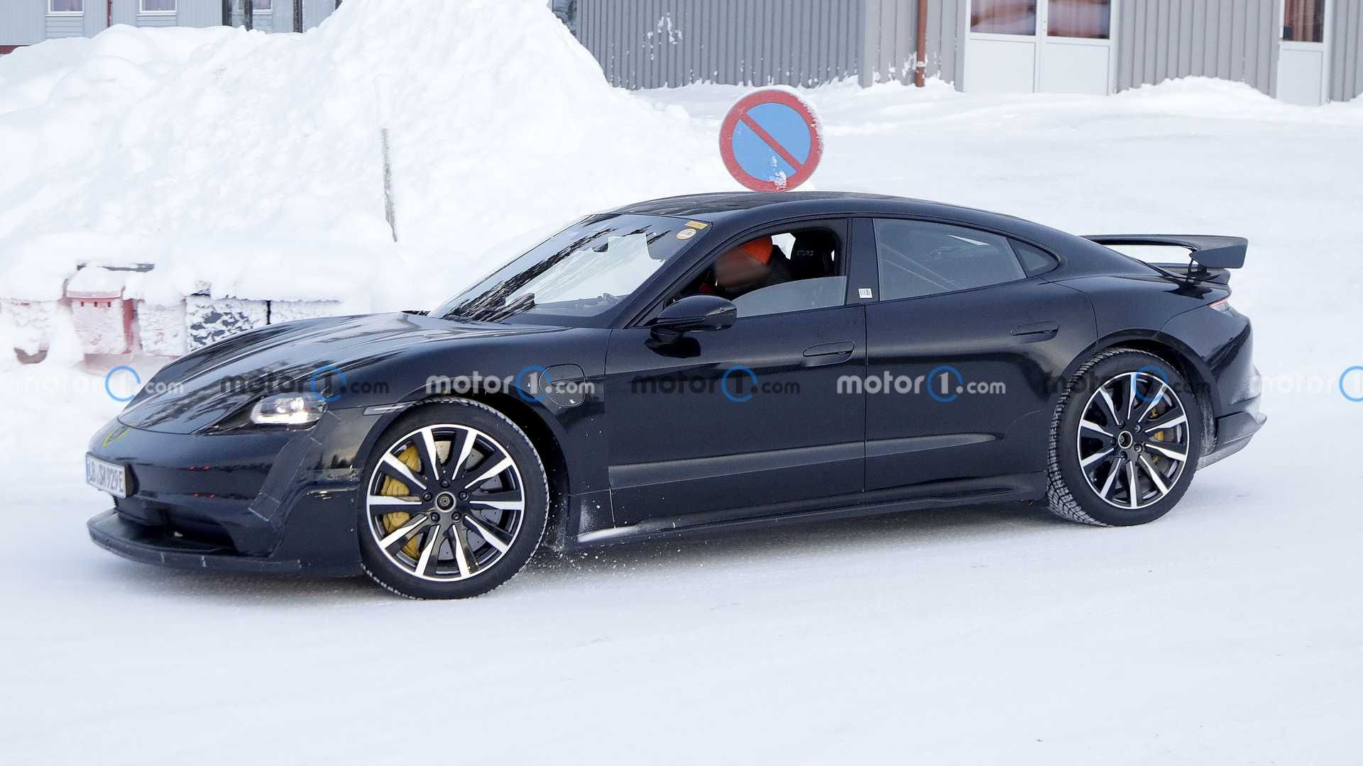 Porsche Taycan GT