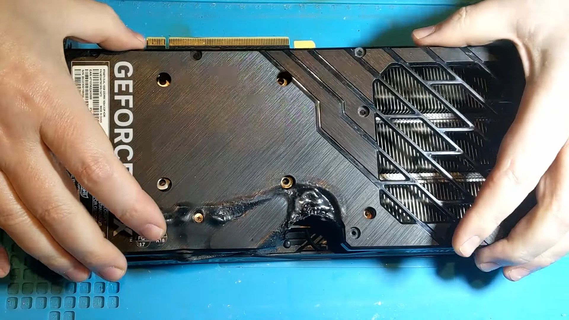 Palit GeForce RTX 4070 Dual - spalona karta graficzna