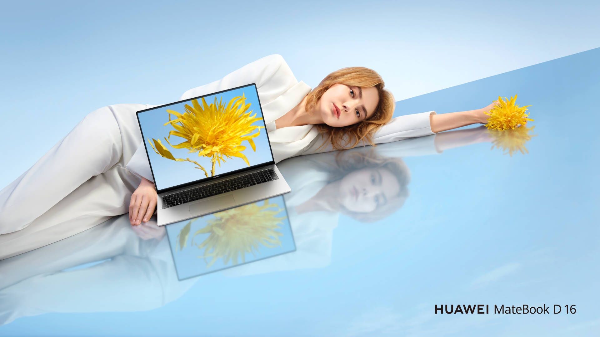 Huawei MateBook D16 - z kwiatkiem