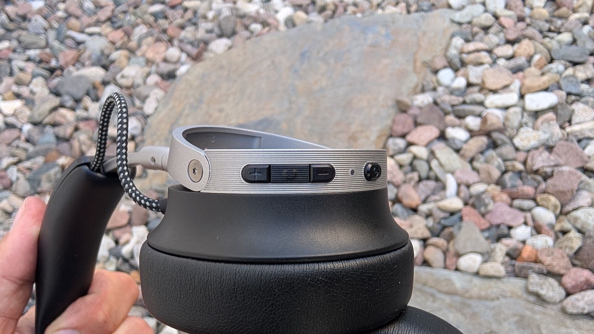 Beyerdynamic AVENTHO 100