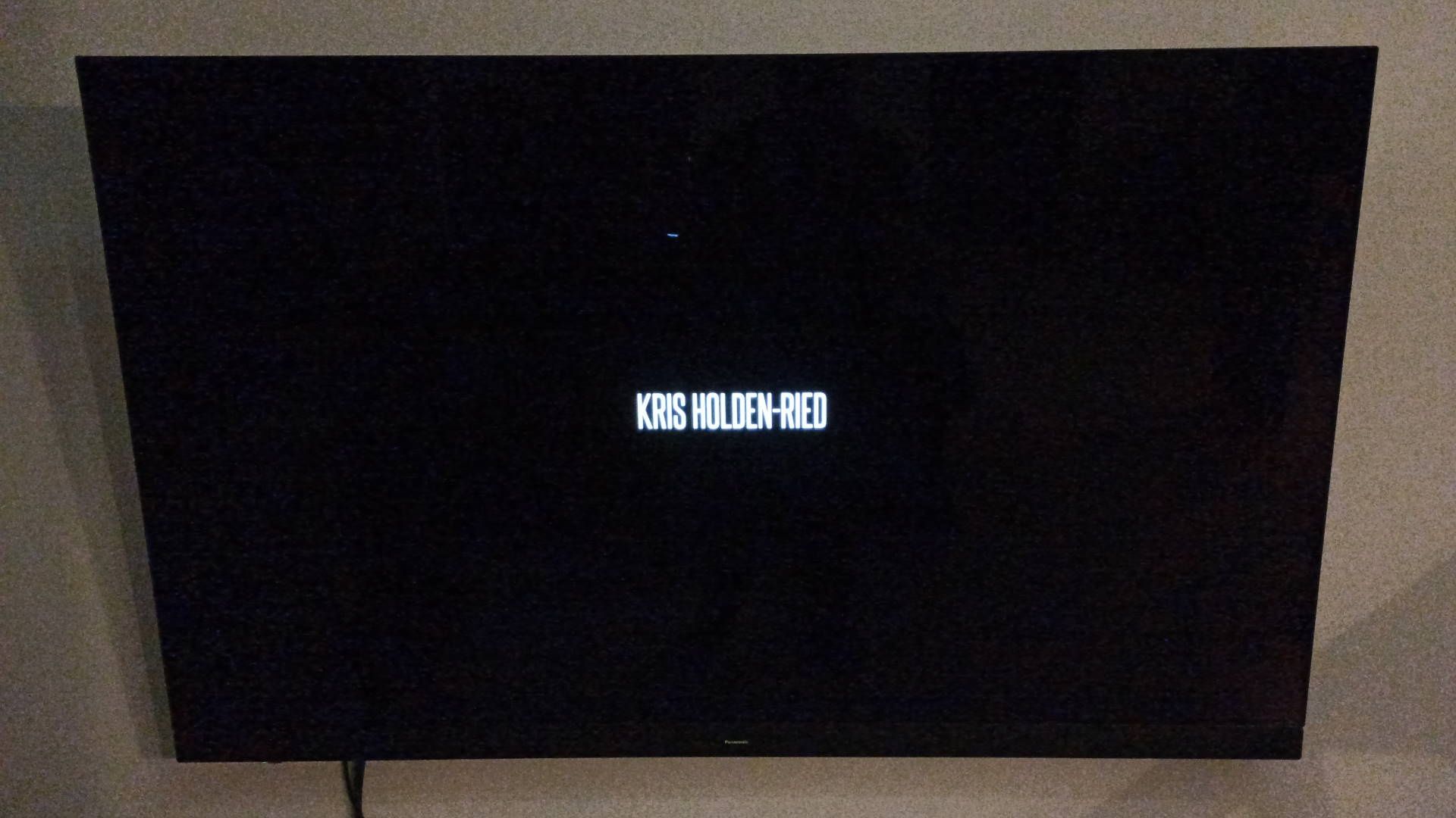 Panasonic TX-65HZ1500E - podświetlenie pozbawione efekt halo