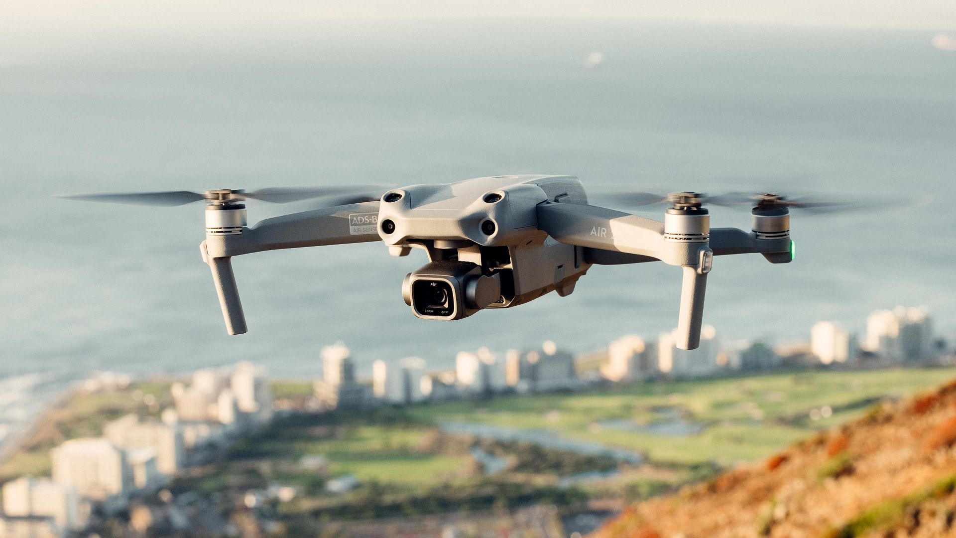 Jak  bezpiecznie latać dronem - DJI Air 2S