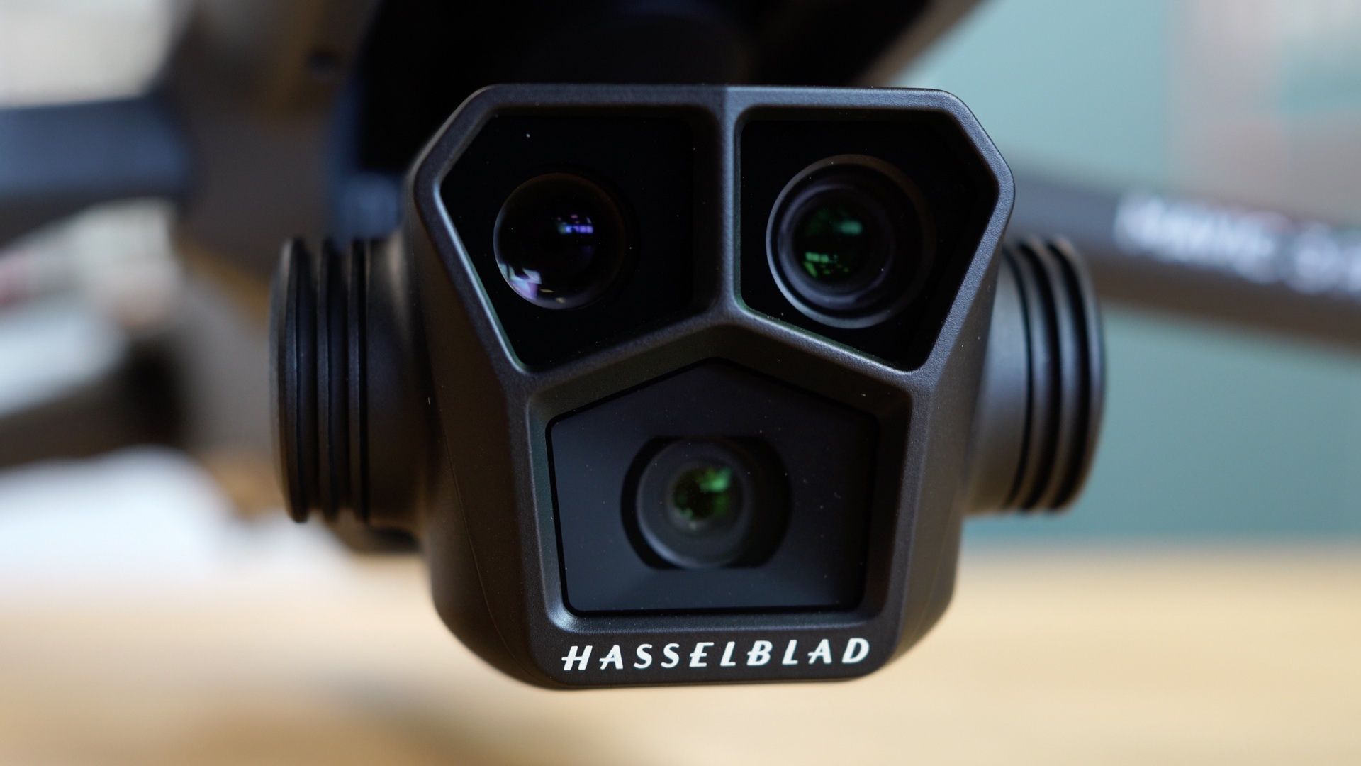 Dji Mavic 3 Pro - 3 kamery na gimbalu