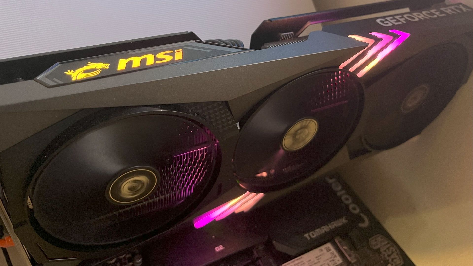 MSI GeForce RTX 4060 Ti Gaming X Trio - RGB