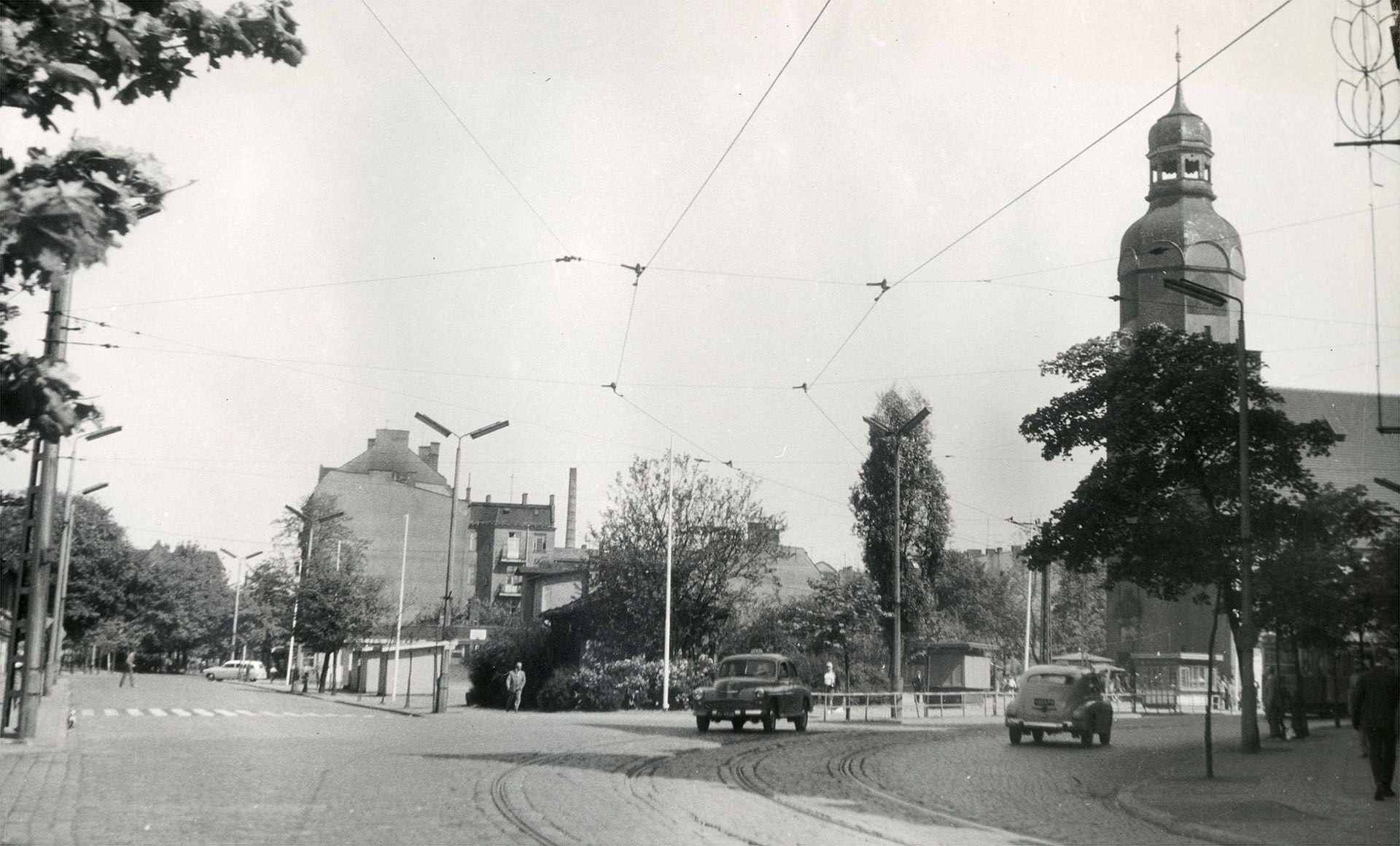 Wilda: Od średniowiecznej wsi do tętniącej życiem dzielnicy Pozn