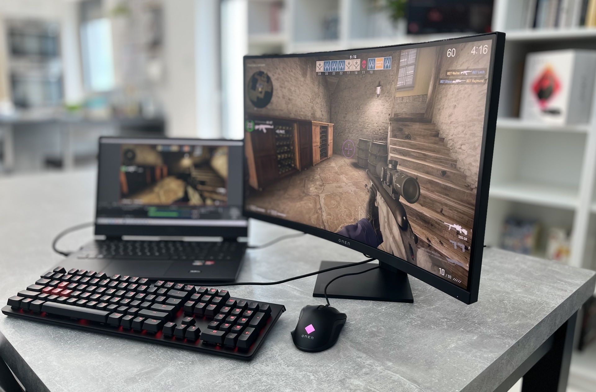 OMEN 16 - z monitorem