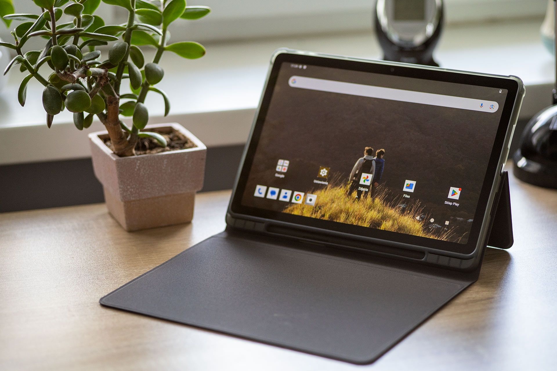 Czy warto kupić tablet AGM MObile Pad P2?