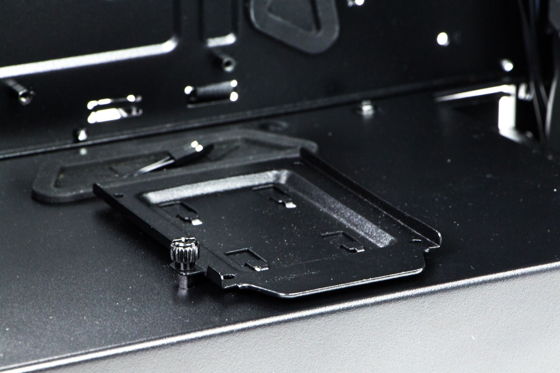 MSI MPG Sekira 100R