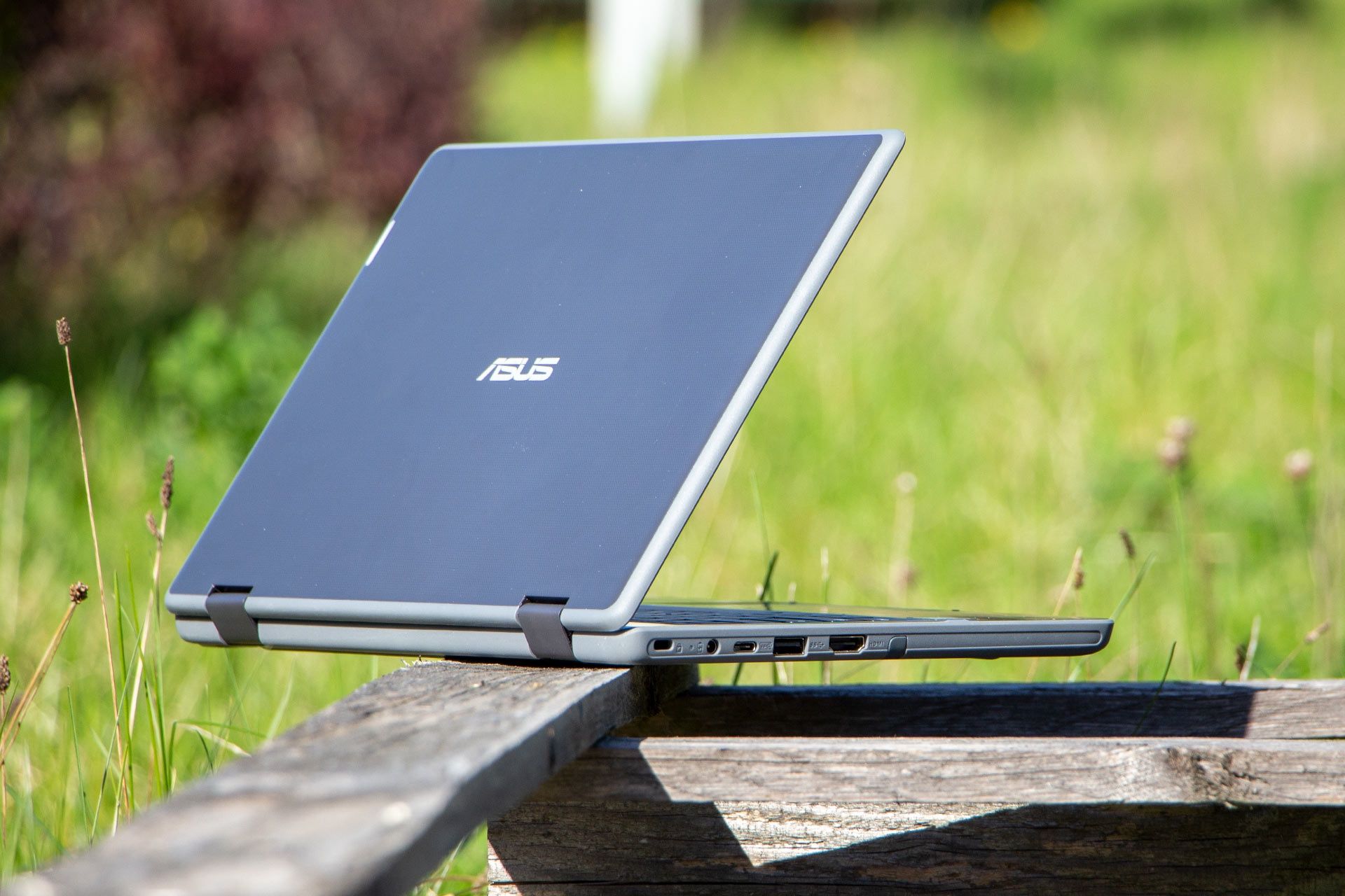 laptop Asus BR1100F