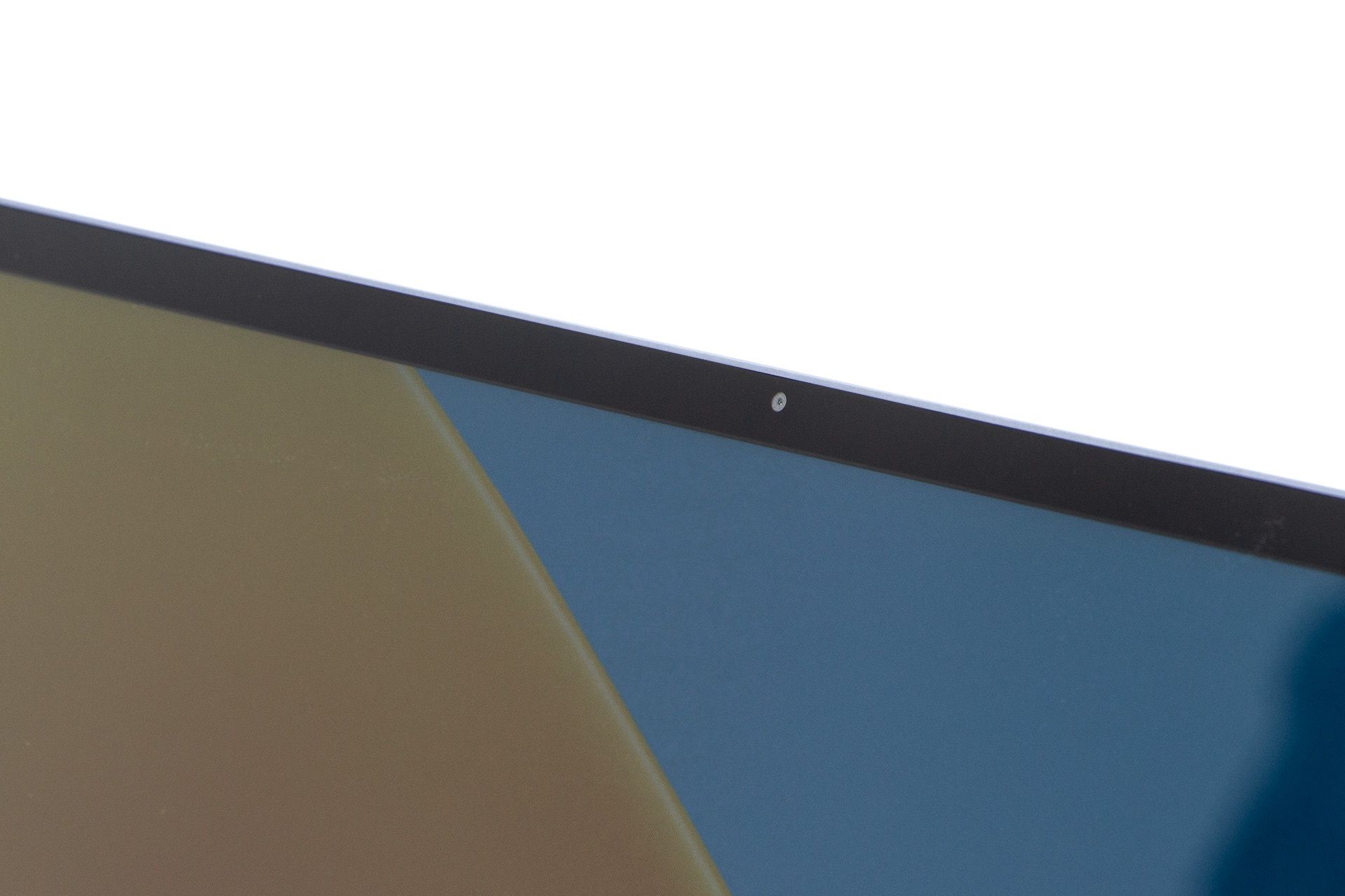 Huawei MateBook 16s - kamera i ramka