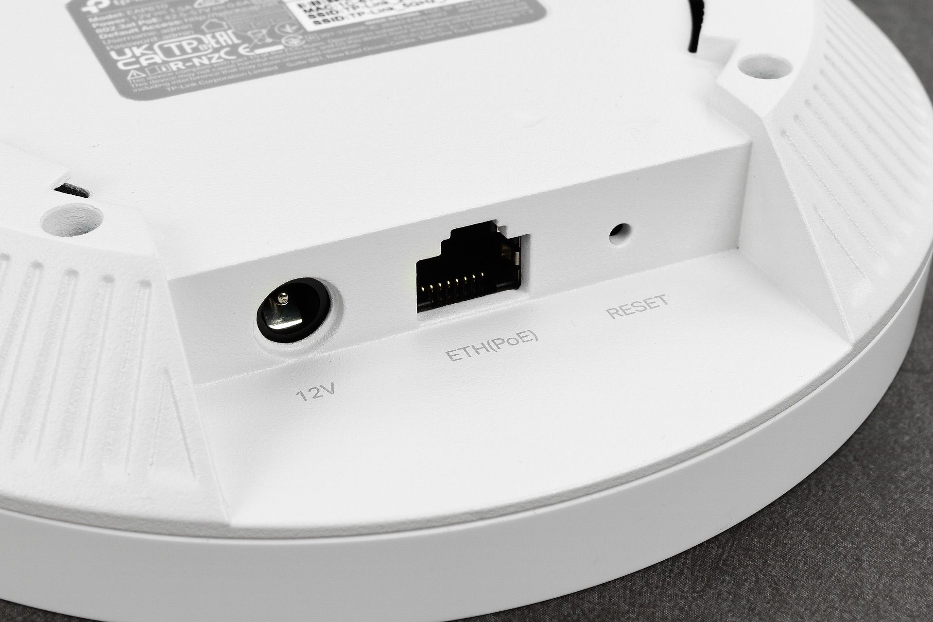 TP-Link OMADA EAP610 - złącze