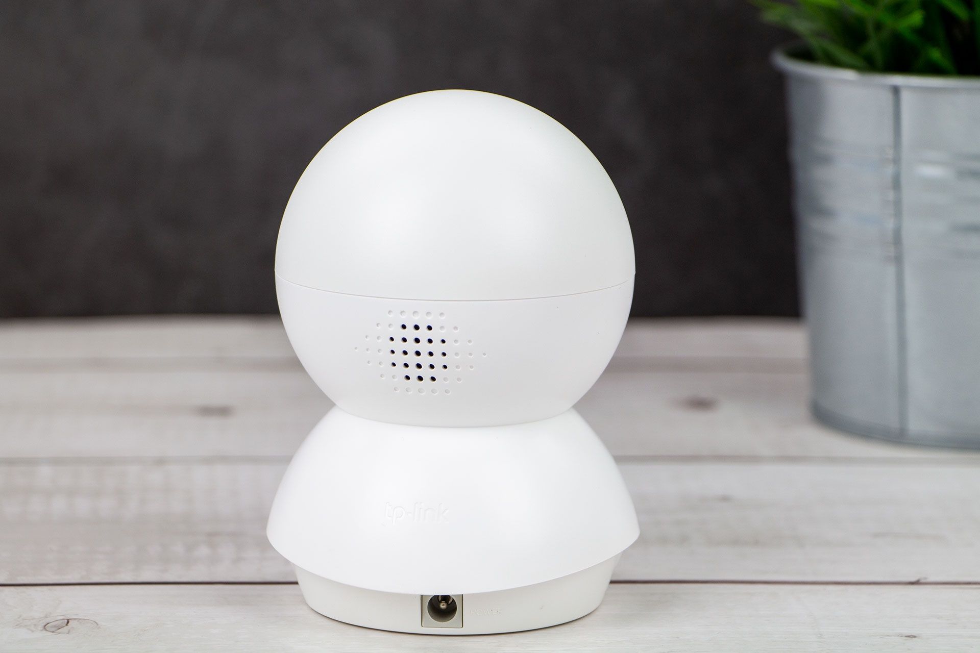 TP-Link Tapo C210 - od tyłu