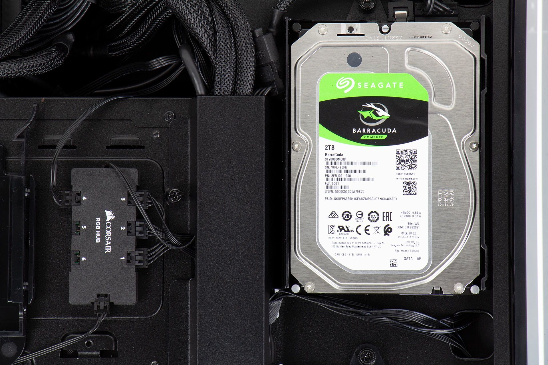 Optimus E-Sport Extreme GZ590T - HDD i RGB Hub firmy Corsair