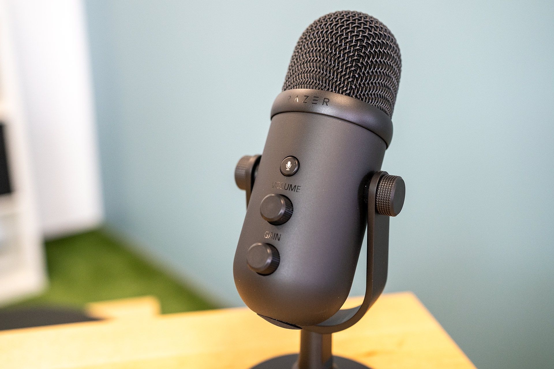 Razer Seiren V2 Pro - przód mikrofonu