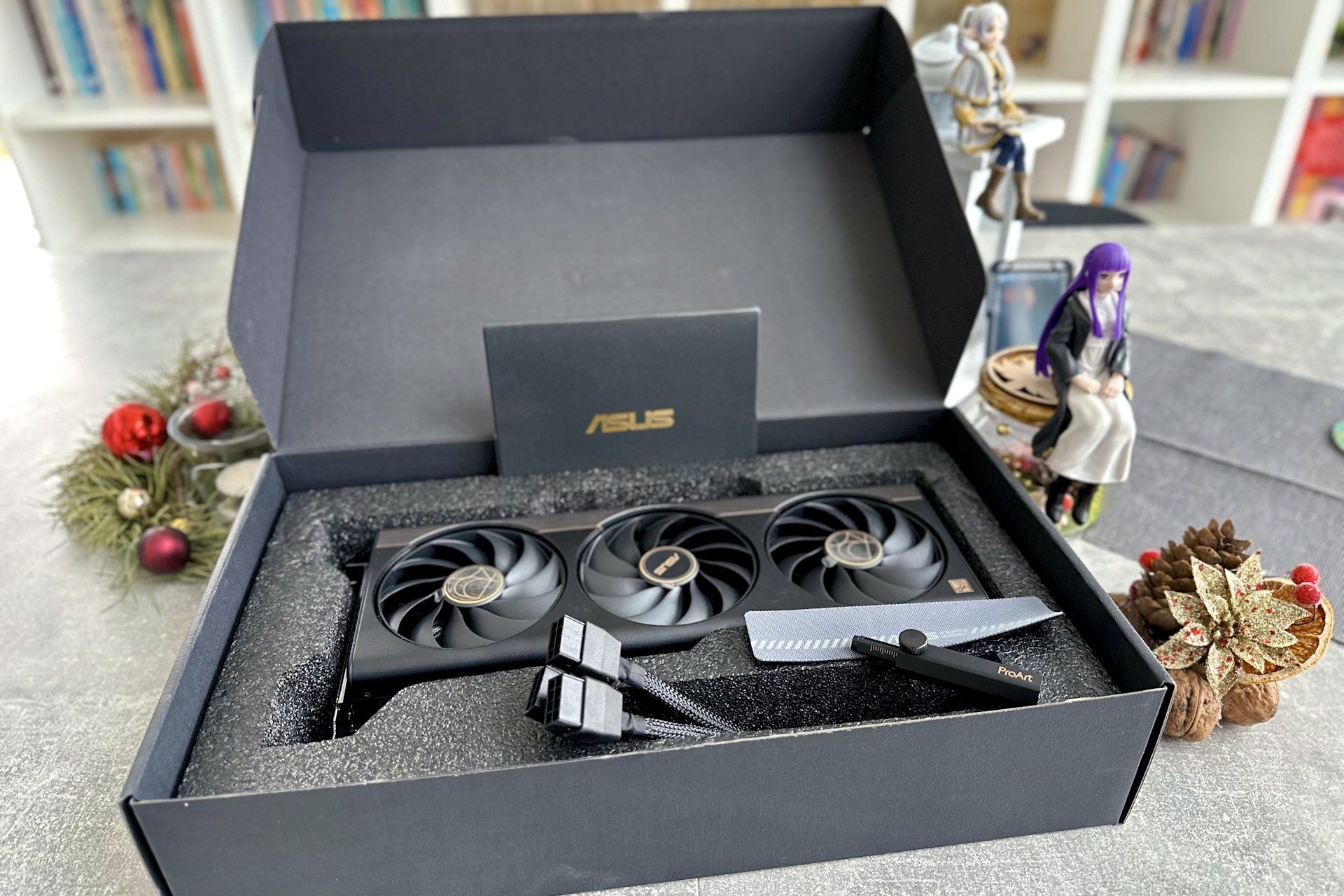 ASUS GeForce RTX 5080 ProArt OC Edition z zasilaczem ASUS ROG THOR 850W Platinium II
