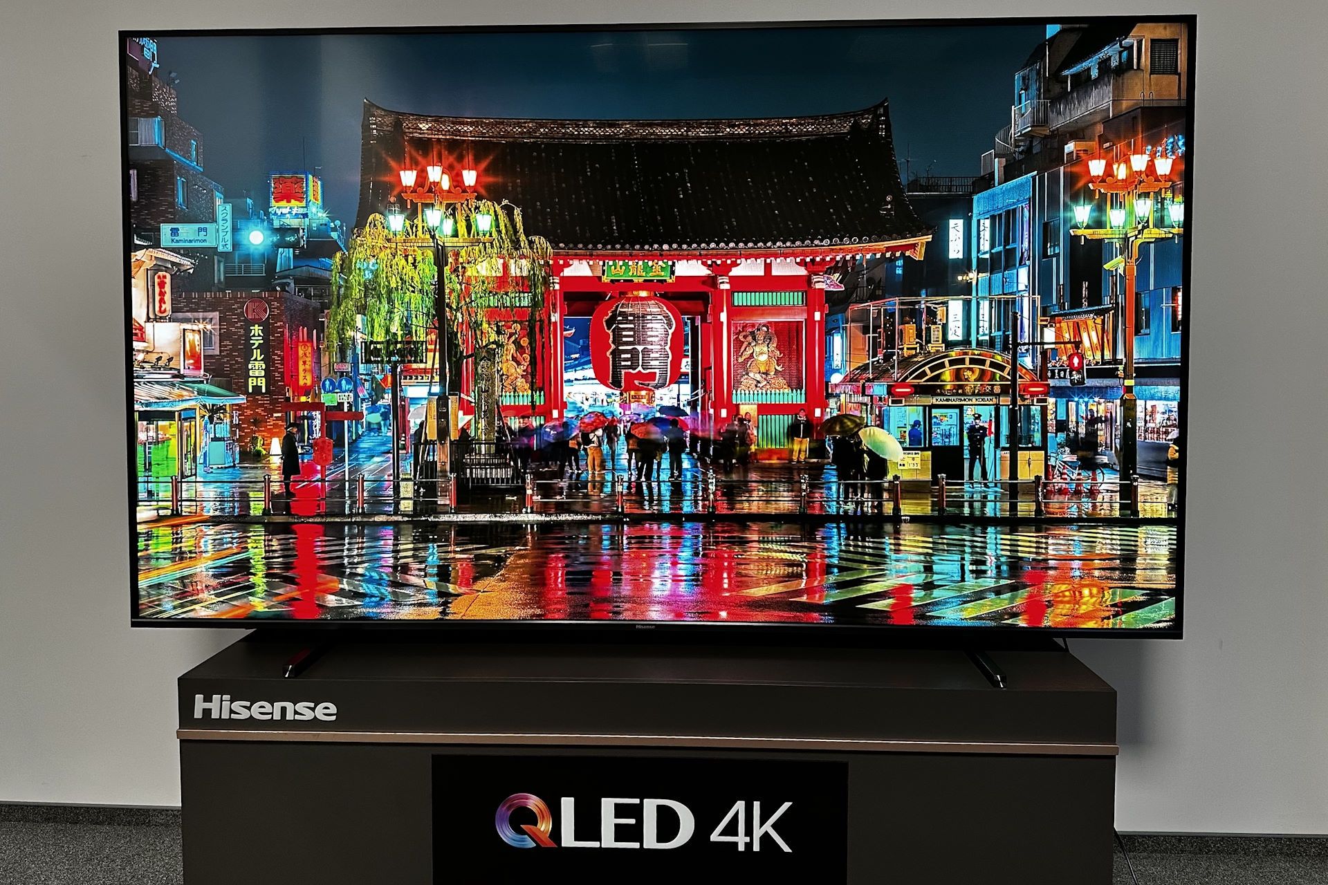 Hisense 100E7NQ PRO - jeszcze ładniejsze kolorki :D