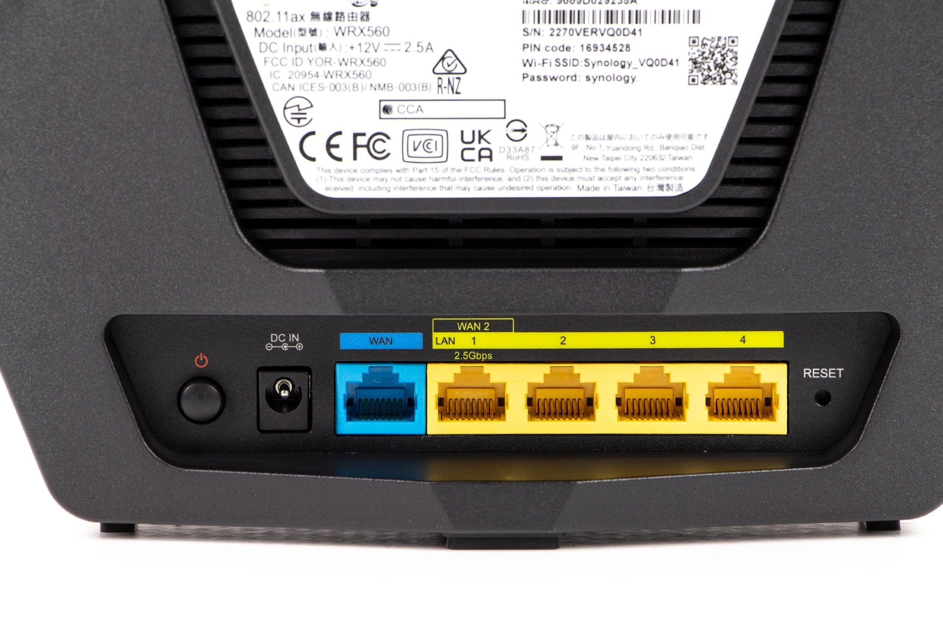Synology WRX560 - złącza