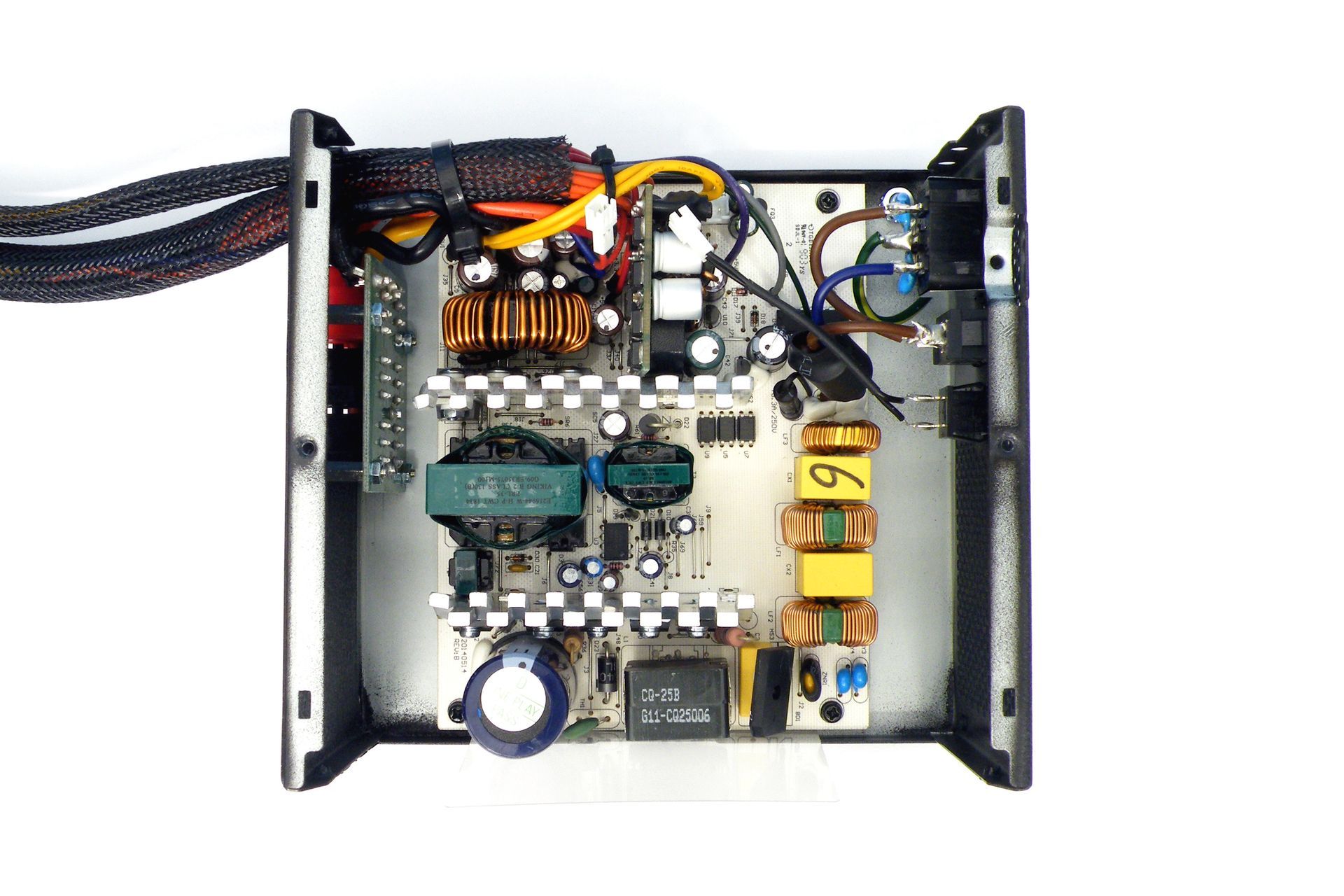 Chieftec Photon Gold 650W - wnętrze