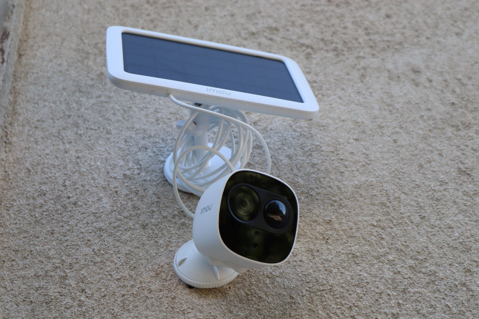 Imou Cell Pro -  kamera z panelem solarnym