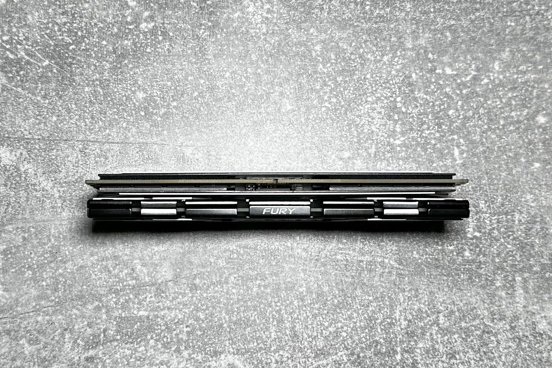 Kingston Fury Renegade 8000 MHz - z góry