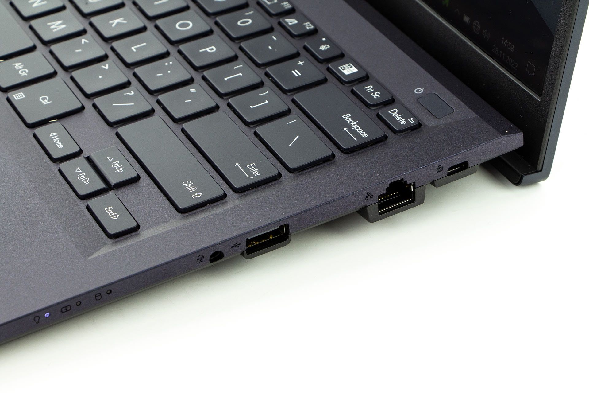 ASUS ExpertBook B1