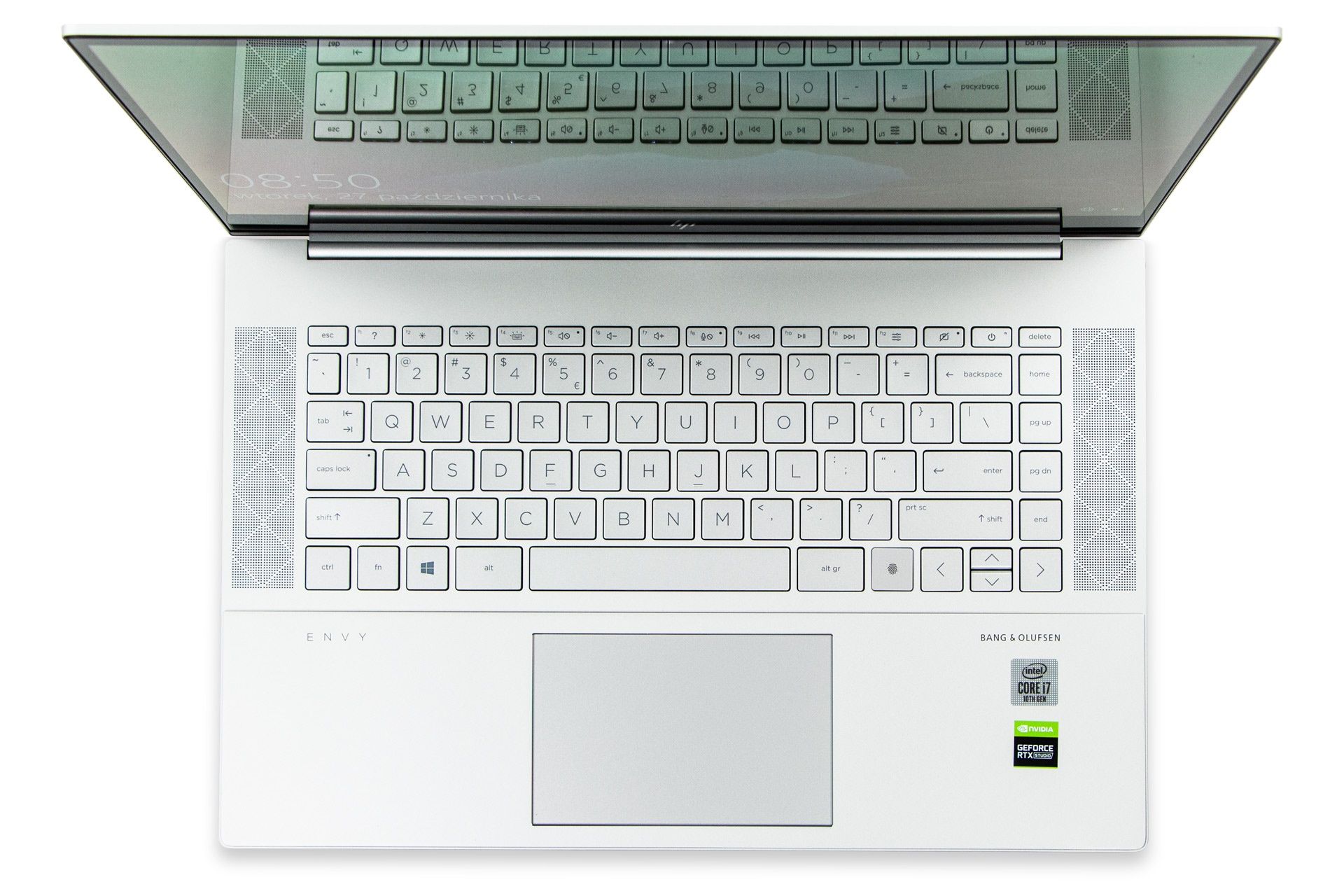 HP ENVY 15 OLED - widok z góry na klawiaturę