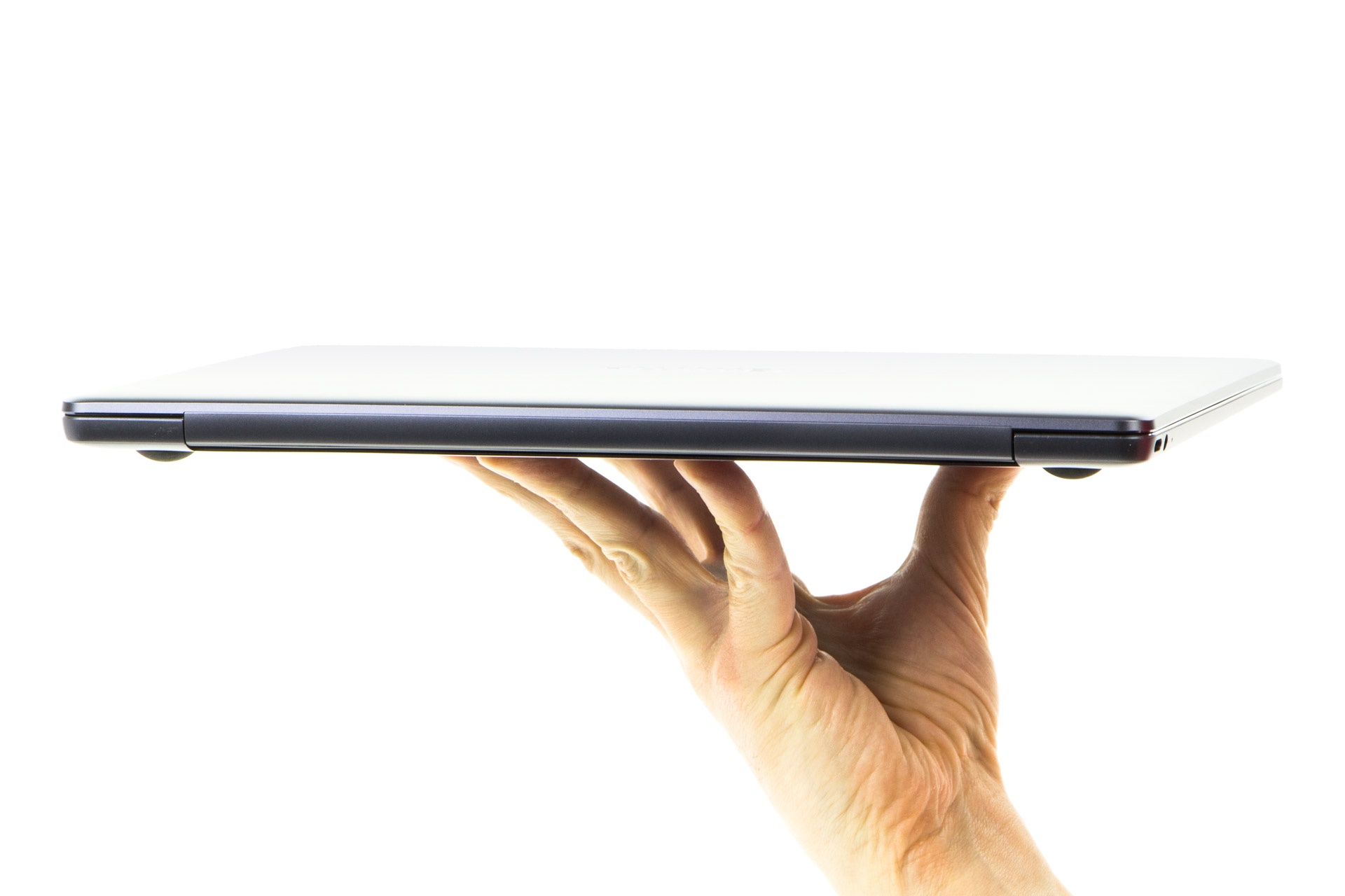 Huawei MateBook 13 2020 - taki jest lekki