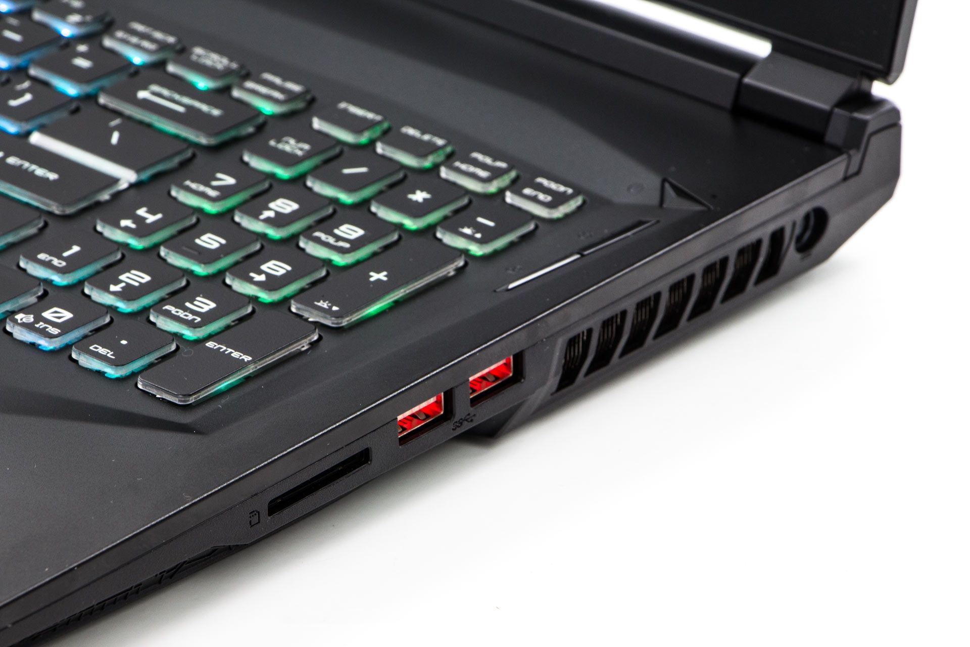 MSI GE75 Raider 10SGS - porty po prawej stronie