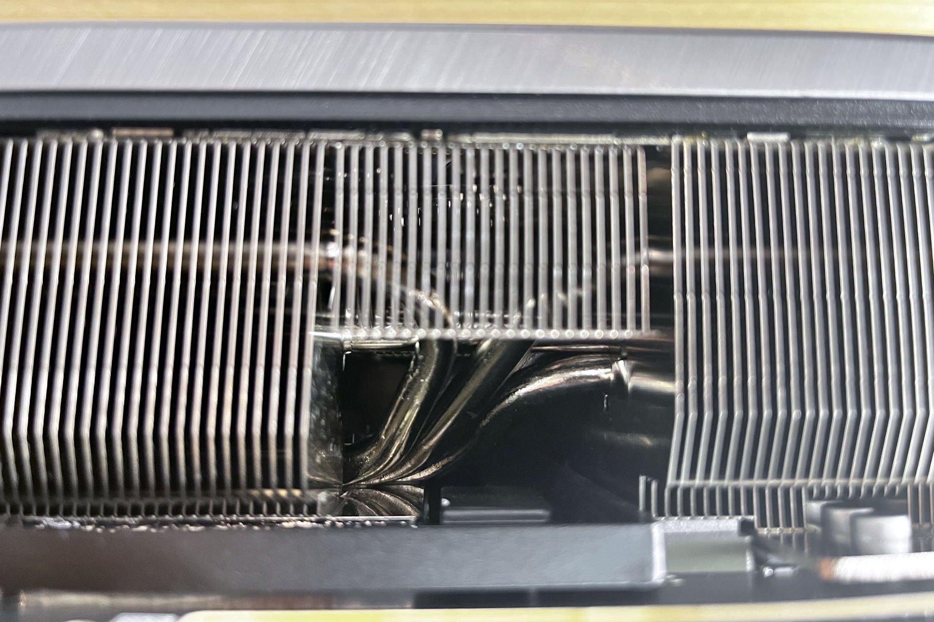 MSI GeForce RTX 3090Ti Suprim X - chłodzenie