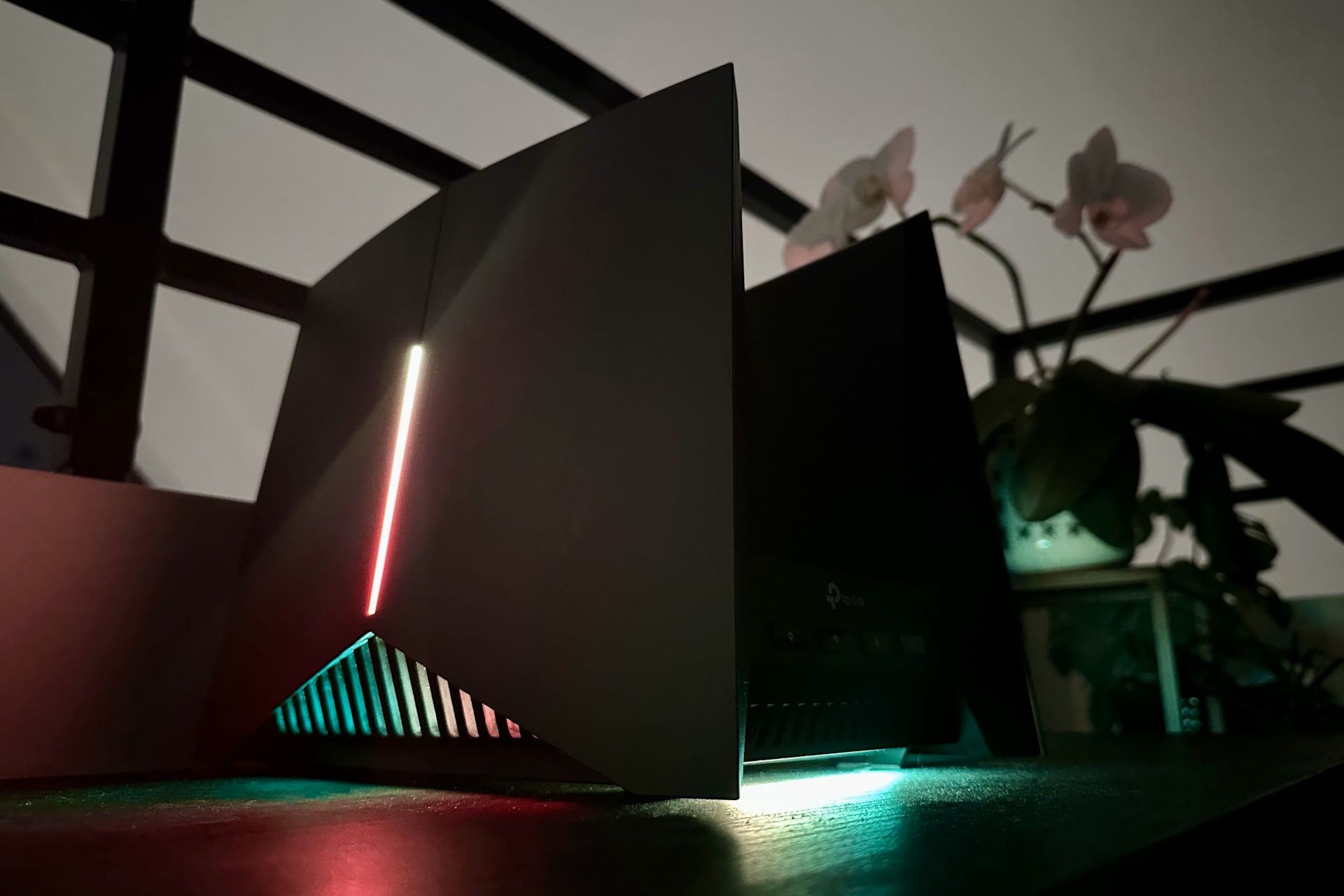 TP-Link Archer GE800 - podświetlenie