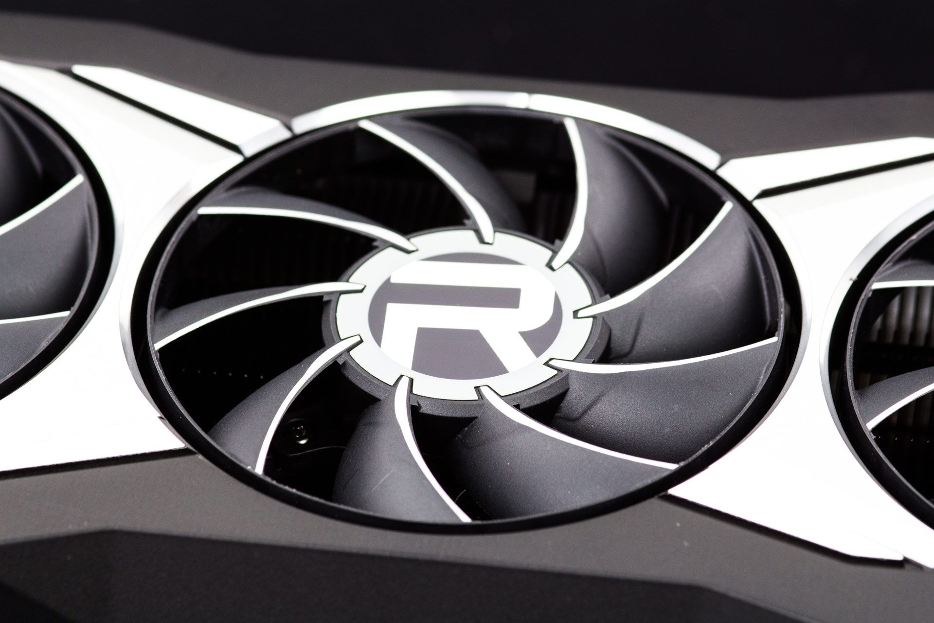 AMD Radeon RX 6900 XT - wentylatory