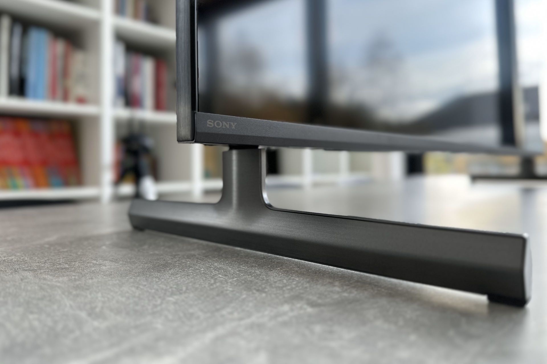 Sony KD-55X85L - noga przód