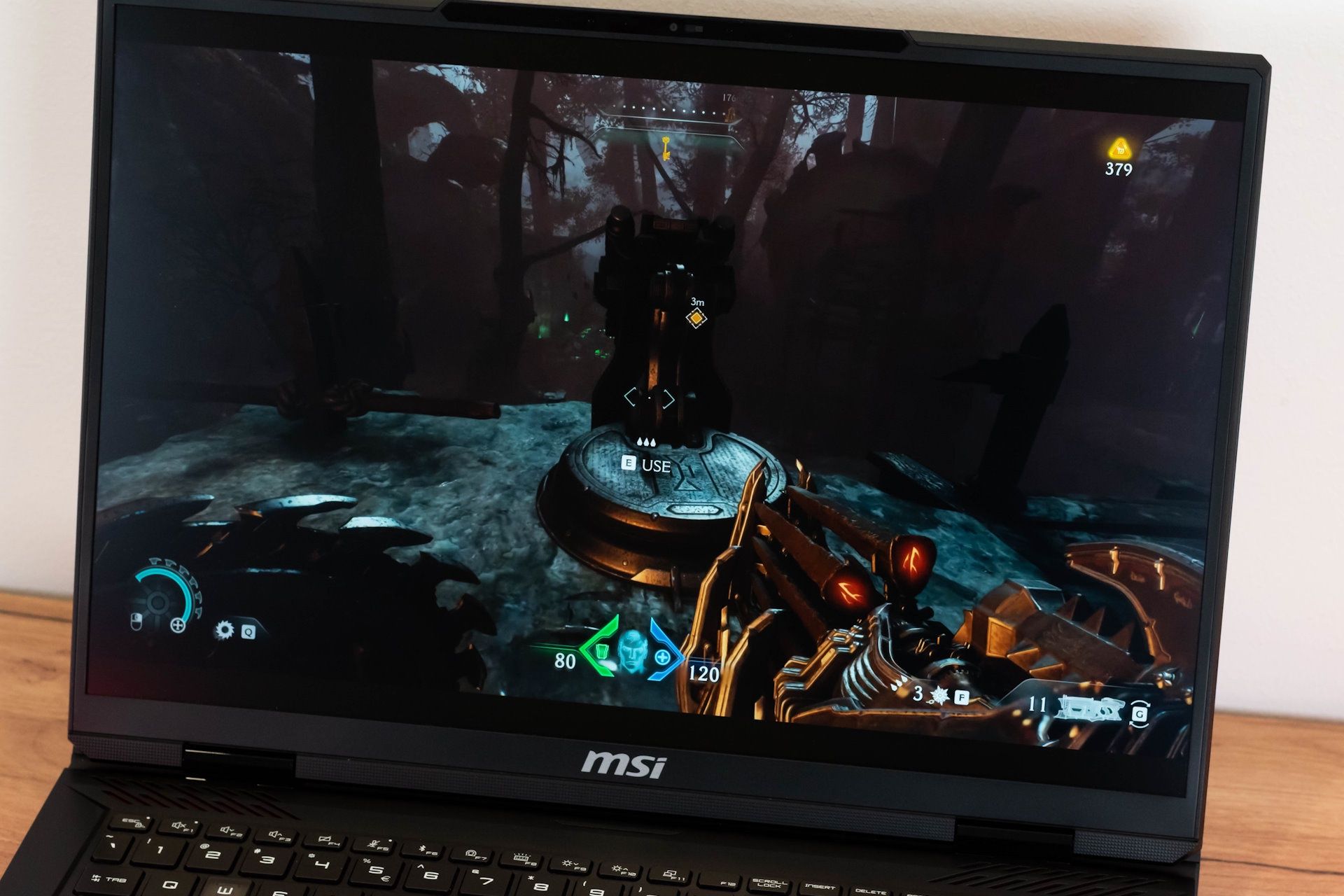 Doom Dark Ages na laptopie MSI Raider 18 HX AI
