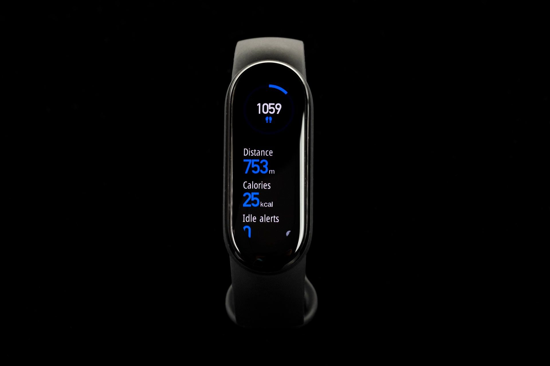 Xiaomi Mi Band 6 - status aktywności
