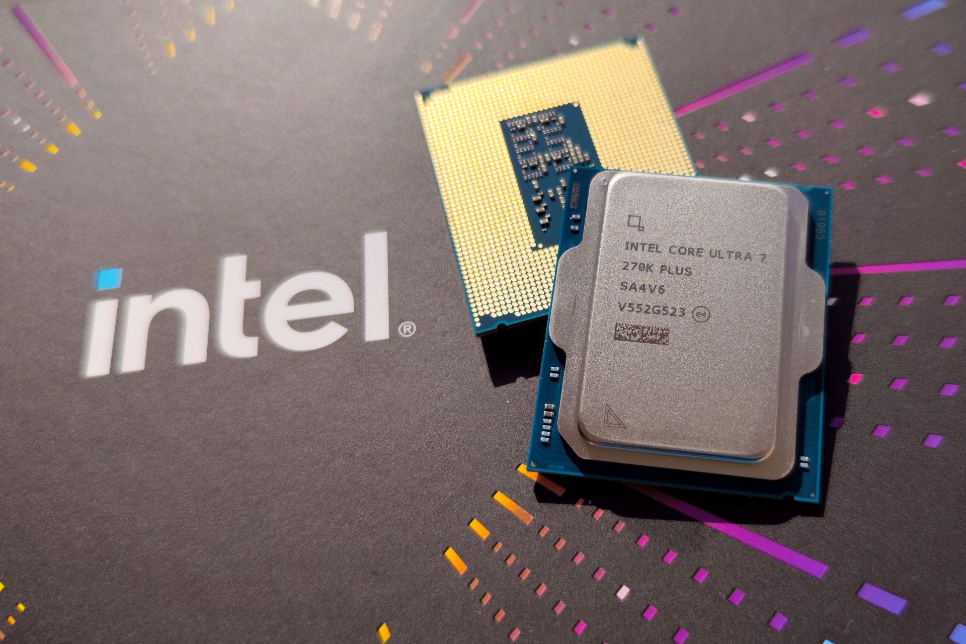 Intel Core Ultra 7 270K Plus
