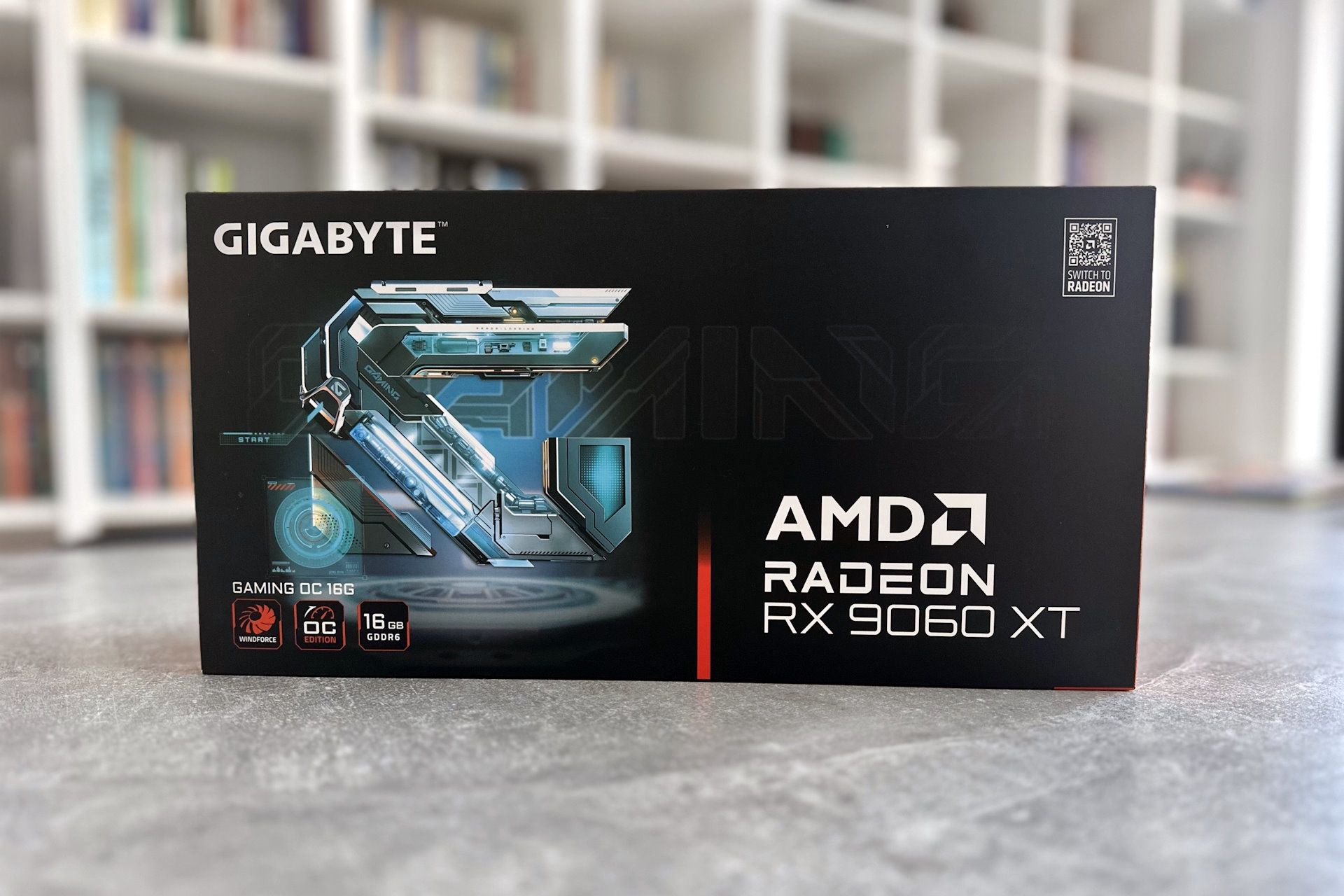 Gigabyte Radeon RX 9060 XT Gaming OC 16 GB - opakowanie