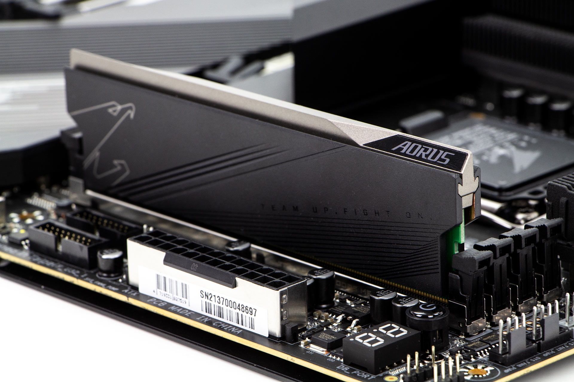 Gigabyte AORUS DDR5