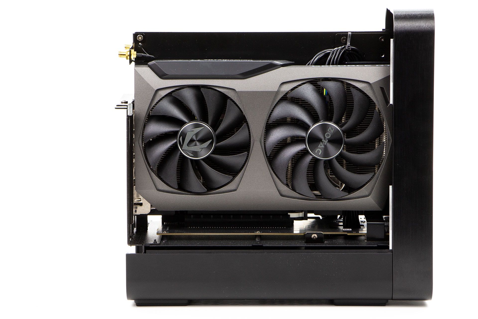 Zotac ZBOX Magnus One ECM73070C - karta graficzna