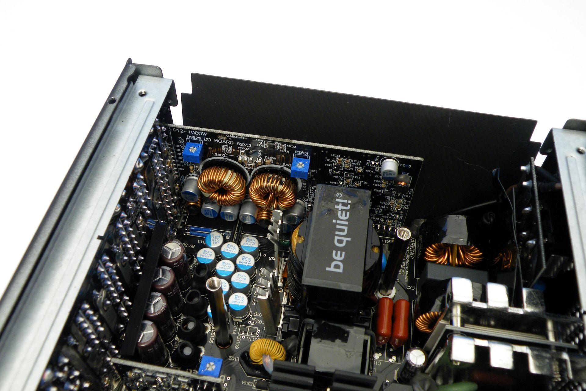 be quiet! Dark Power 12 750 W - budowa zasilacza